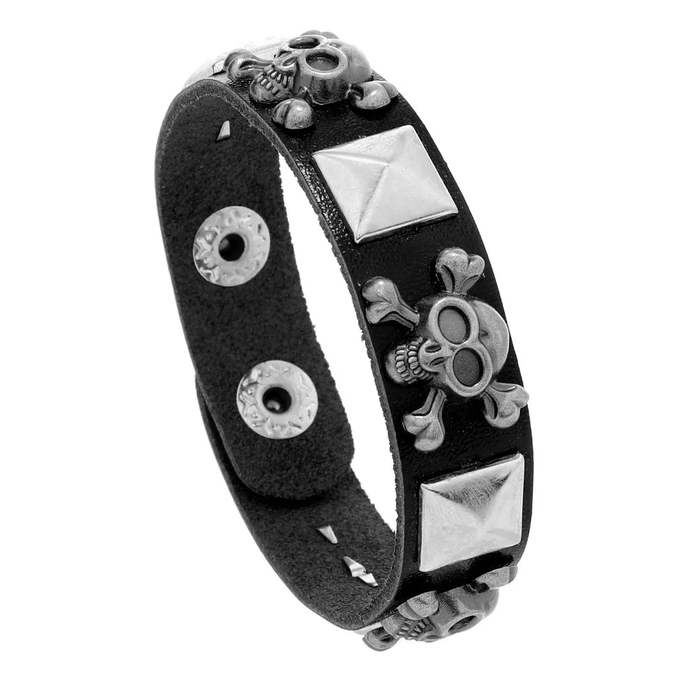 Vintage Leather Bracelet Three Row Cuspidal Spikes Rivet Stud Wide Cuff PU Leather Punk Gothic Rock Unisex Bracelet Men Jewelry