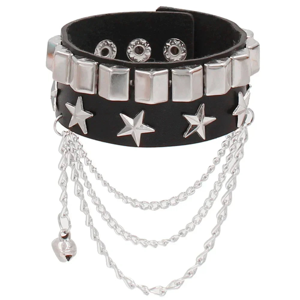 Vintage Leather Bracelet Three Row Cuspidal Spikes Rivet Stud Wide Cuff PU Leather Punk Gothic Rock Unisex Bracelet Men Jewelry